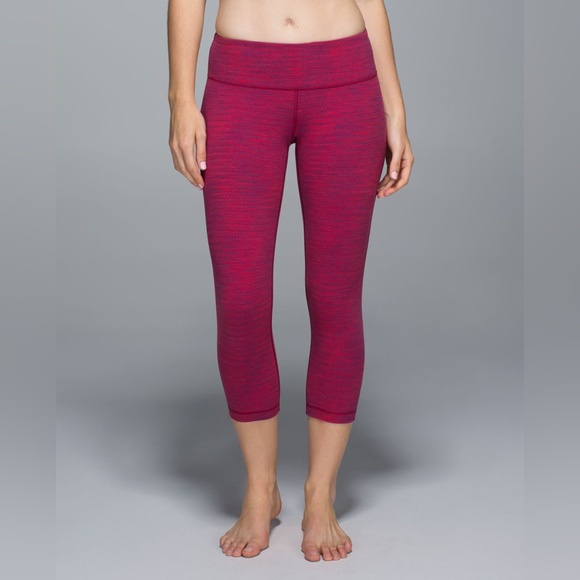 Lululemon Wunder Under Crop II in Space Dye Bumble Berry Flaming Tomato Size 8 - Picture 3 of 8